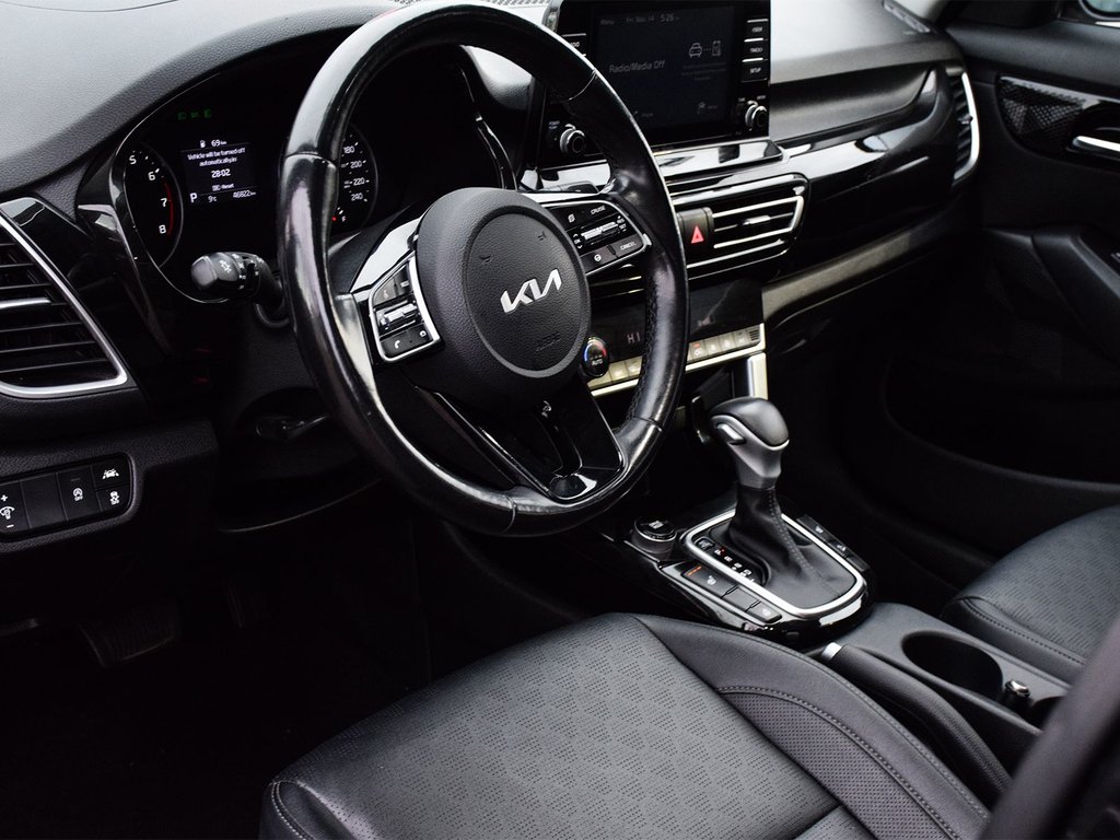 2023 Kia Seltos EX in Mississauga, Ontario - 7 - w1024h768px