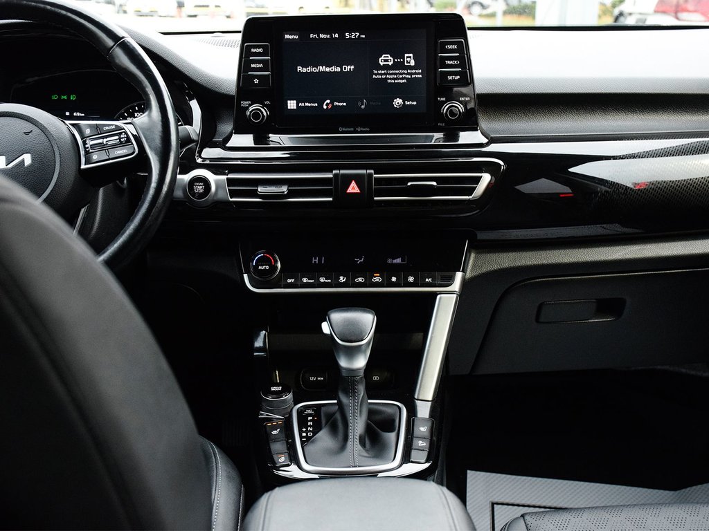 2023 Kia Seltos EX in Mississauga, Ontario - 14 - w1024h768px