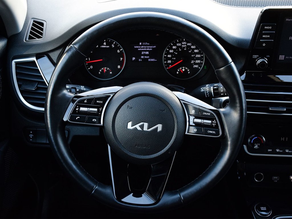 2023 Kia Seltos EX in Mississauga, Ontario - 16 - w1024h768px