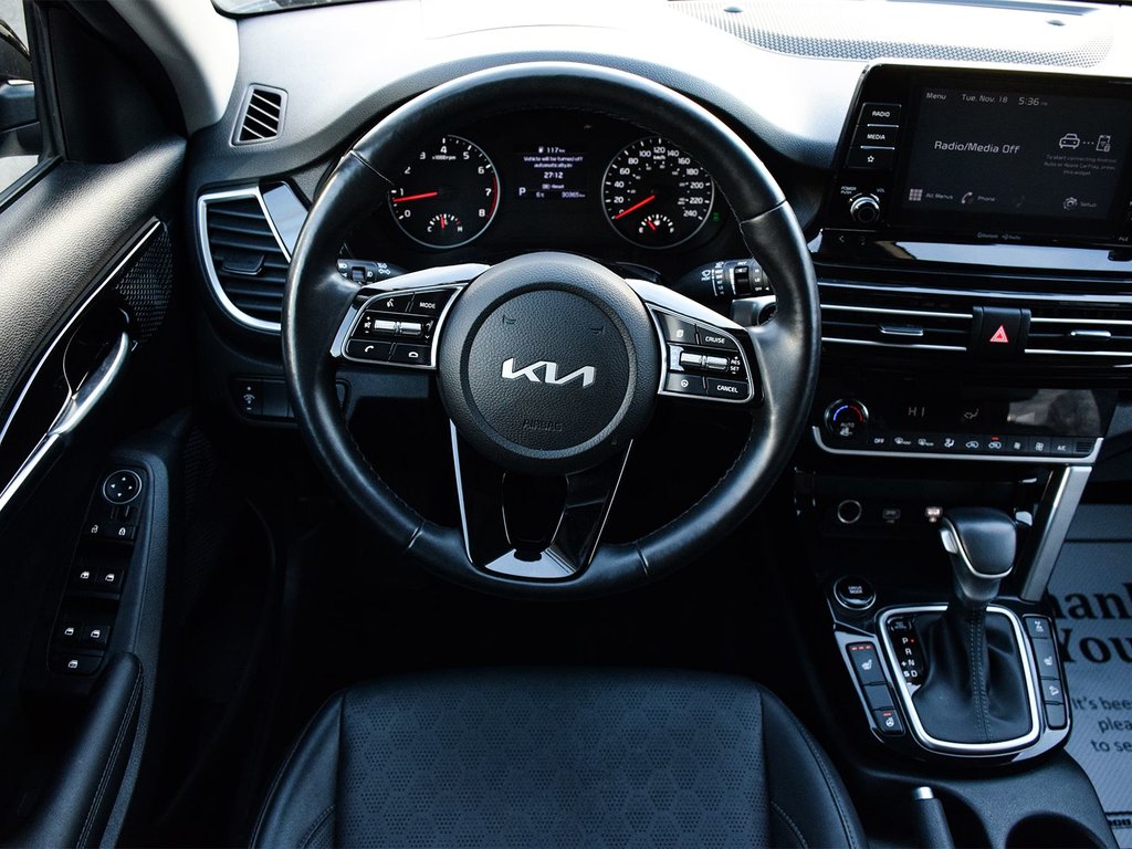 2023 Kia Seltos EX in Mississauga, Ontario - 15 - w1024h768px