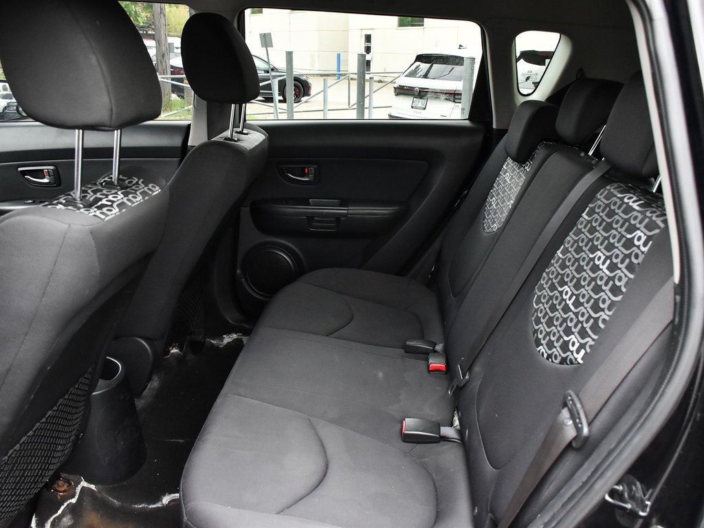 2010 Kia Soul 4U in Mississauga, Ontario - 11 - w1024h768px
