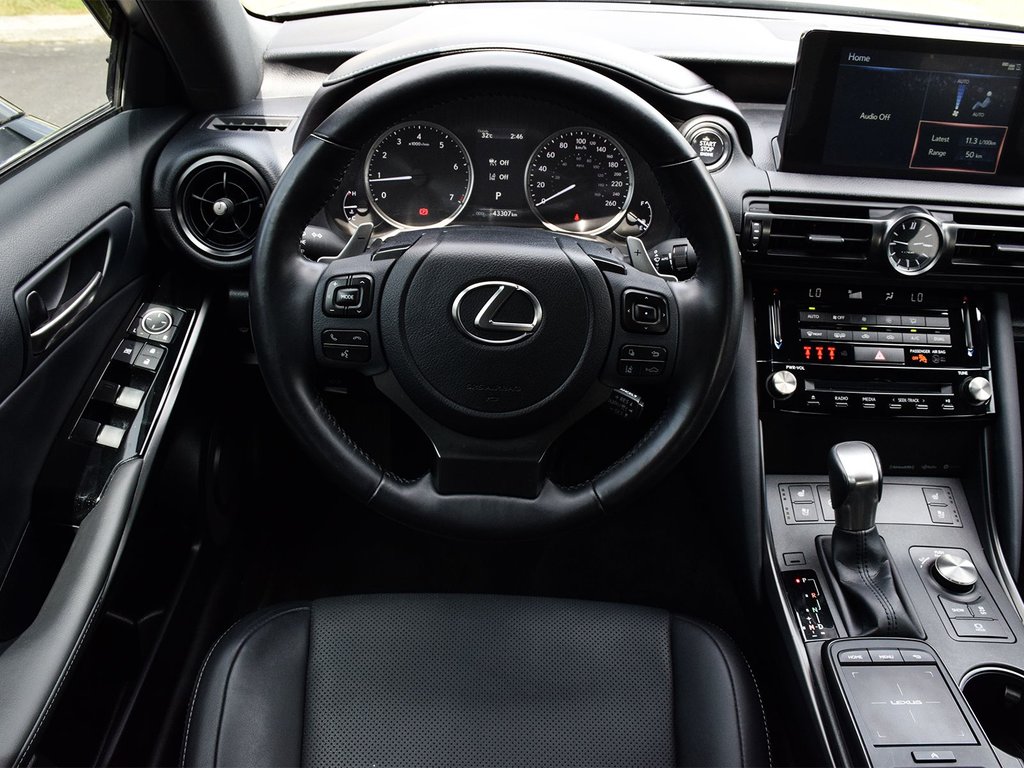 2023 Lexus IS 300 in Mississauga, Ontario - 18 - w1024h768px
