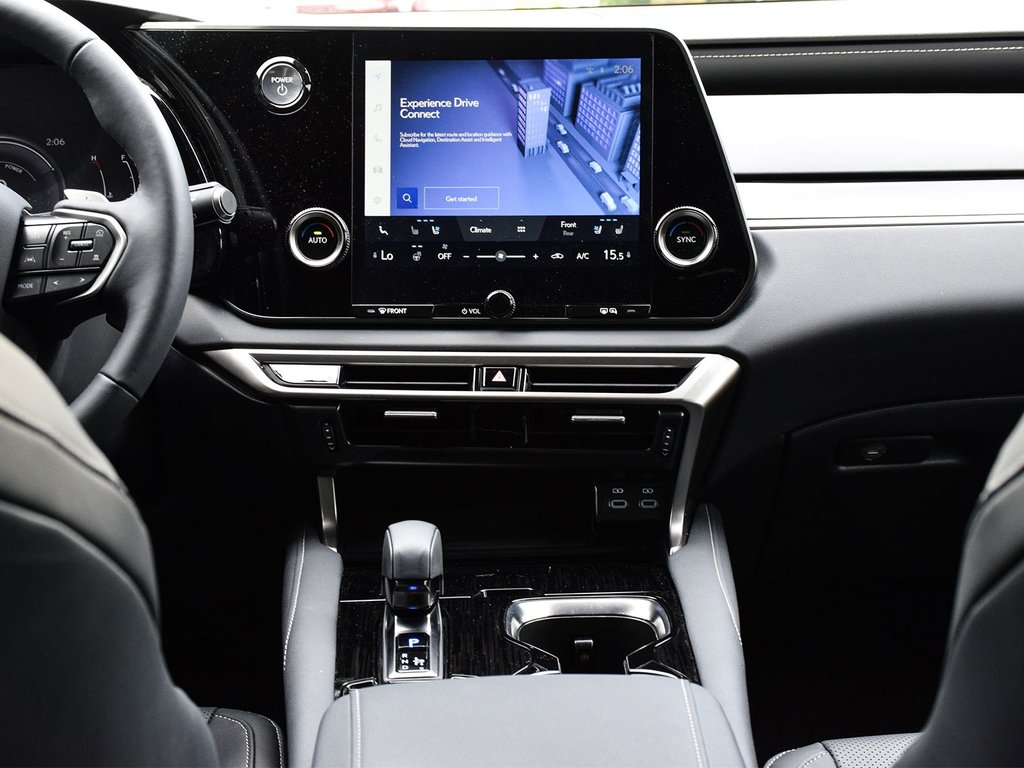 2024 Lexus RX 350h in Mississauga, Ontario - 14 - w1024h768px