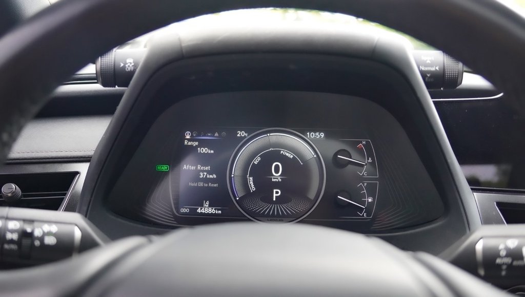 2023 Lexus UX 250H in Mississauga, Ontario - 11 - w1024h768px