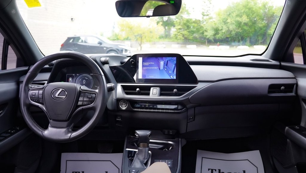 2023 Lexus UX 250H in Mississauga, Ontario - 9 - w1024h768px