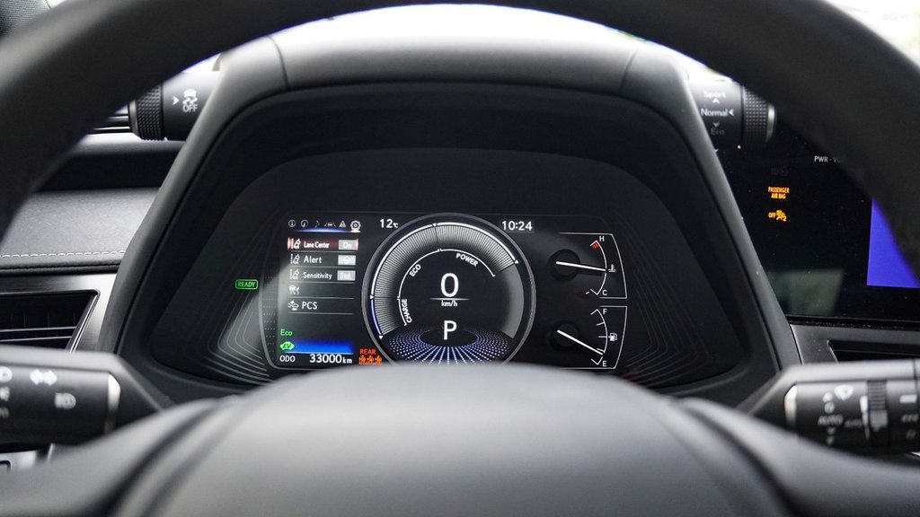 2023 Lexus UX 250H in Mississauga, Ontario - 11 - w1024h768px