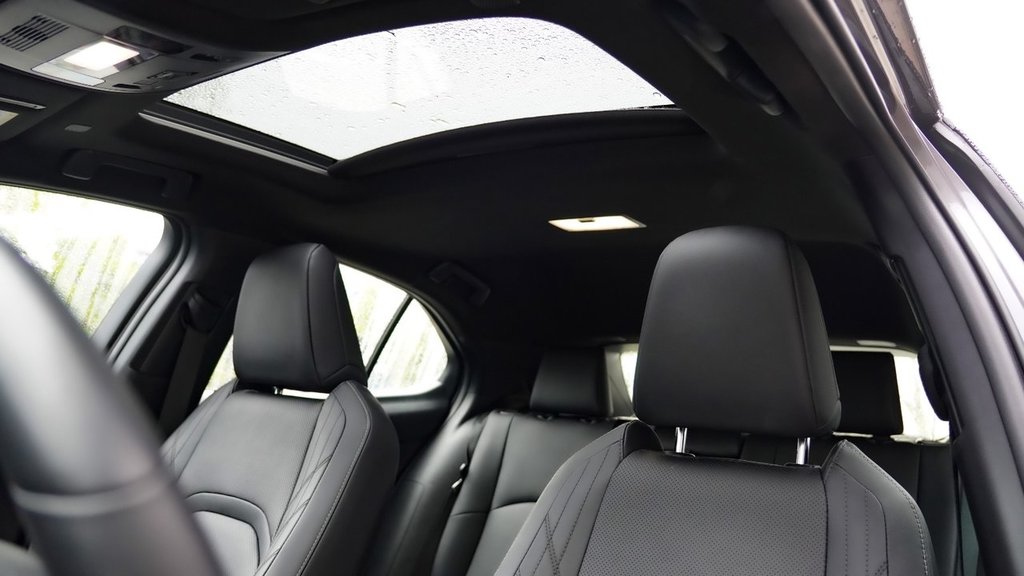 2023 Lexus UX 250H in Mississauga, Ontario - 14 - w1024h768px