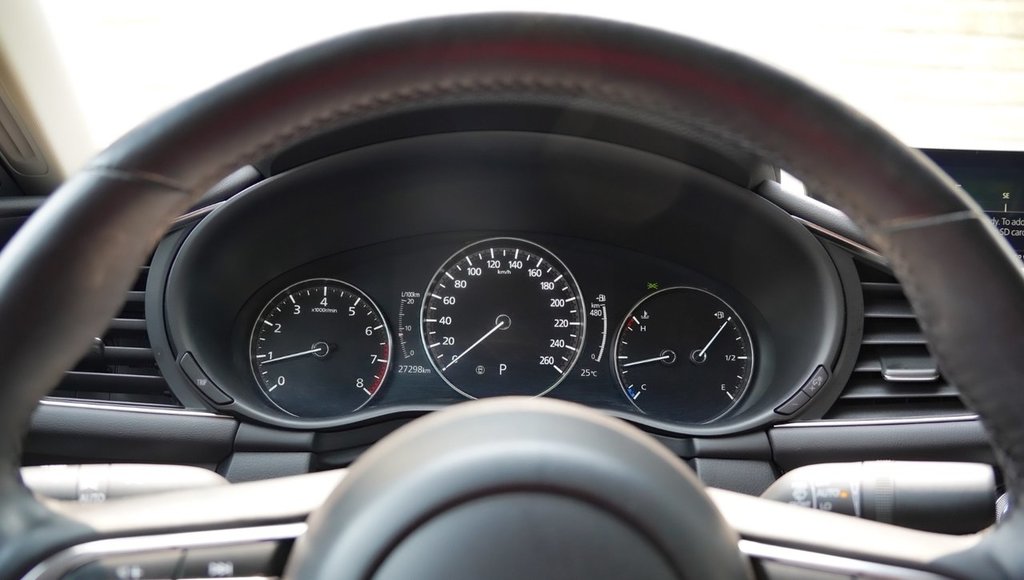 2023 Mazda 3 GS in Mississauga, Ontario - 11 - w1024h768px