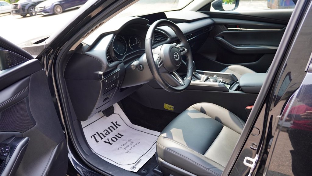 2023 Mazda 3 GS in Mississauga, Ontario - 13 - w1024h768px