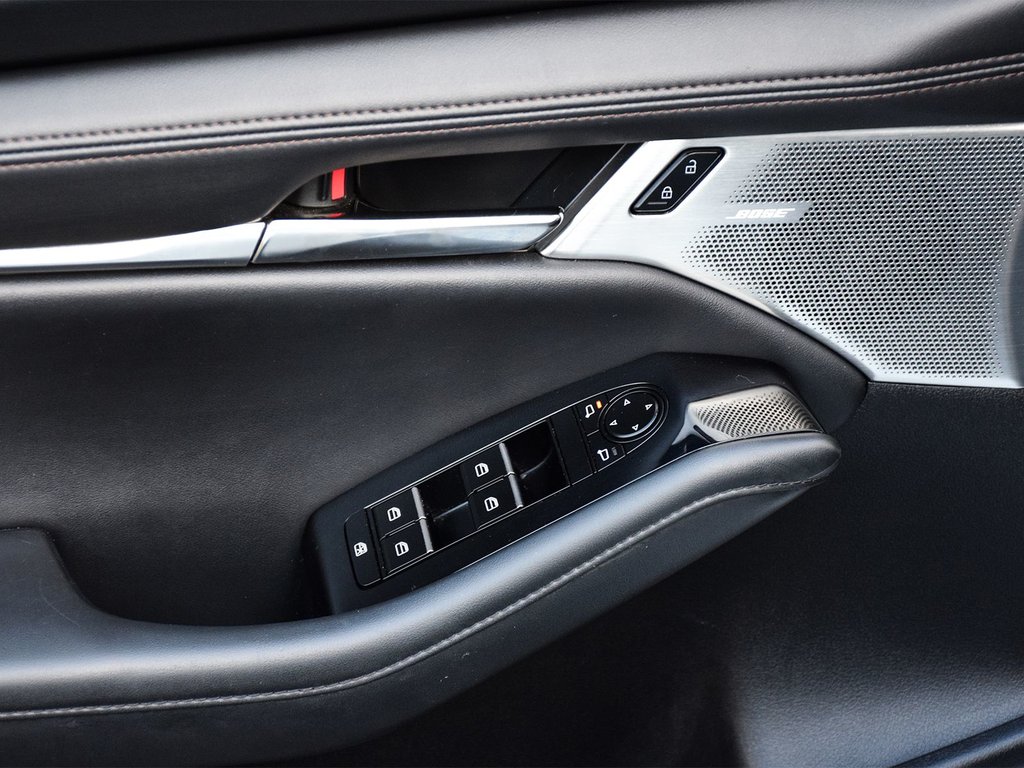 2023 Mazda 3 GT in Mississauga, Ontario - 32 - w1024h768px