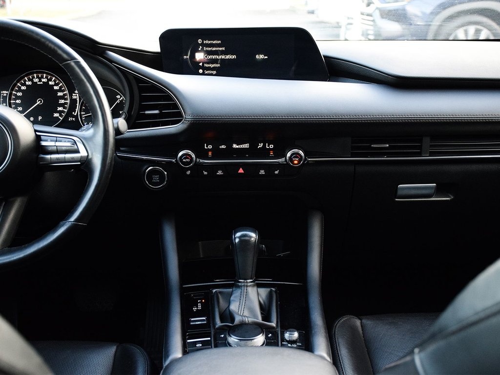 2023 Mazda 3 GT in Mississauga, Ontario - 14 - w1024h768px