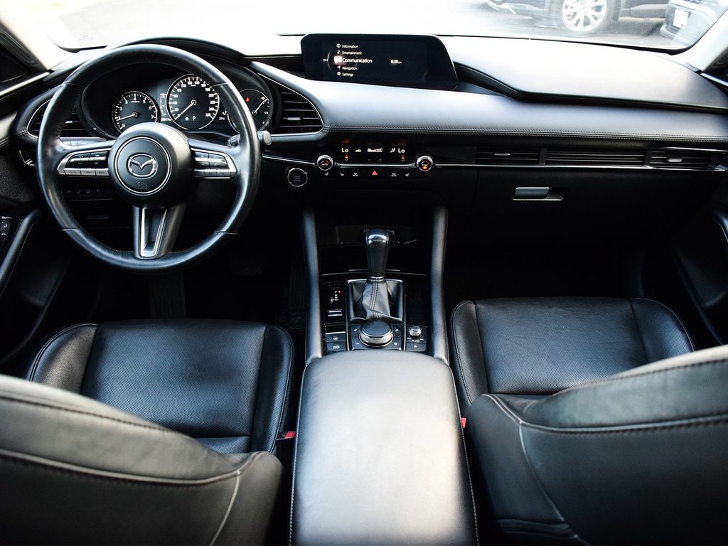2023 Mazda 3 GT in Mississauga, Ontario - 13 - w1024h768px