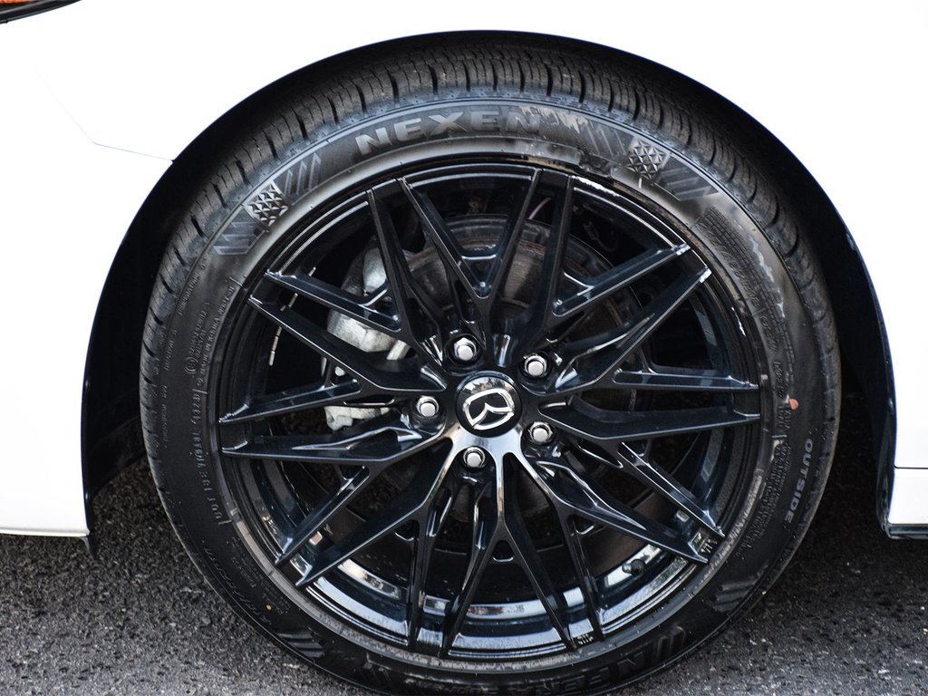 2023 Mazda 3 GT in Mississauga, Ontario - 6 - w1024h768px