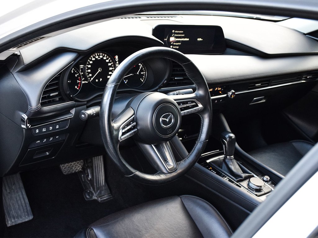 2023 Mazda 3 GT in Mississauga, Ontario - 29 - w1024h768px
