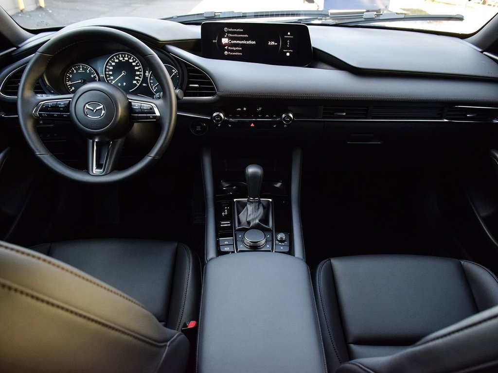 2024 Mazda 3 Sport GS in Mississauga, Ontario - 15 - w1024h768px
