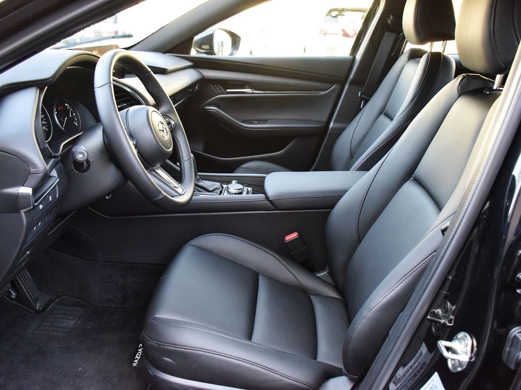 2024 Mazda 3 Sport GS in Mississauga, Ontario - 9 - w1024h768px