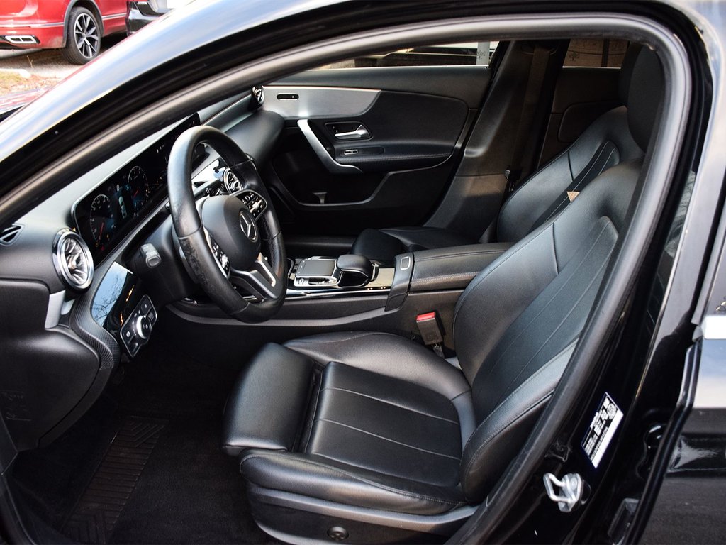 2020 Mercedes-Benz A-Class A 220 in Mississauga, Ontario - 7 - w1024h768px
