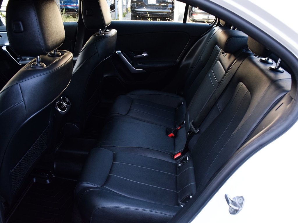 2022 Mercedes-Benz A-Class A 220 in Mississauga, Ontario - 12 - w1024h768px