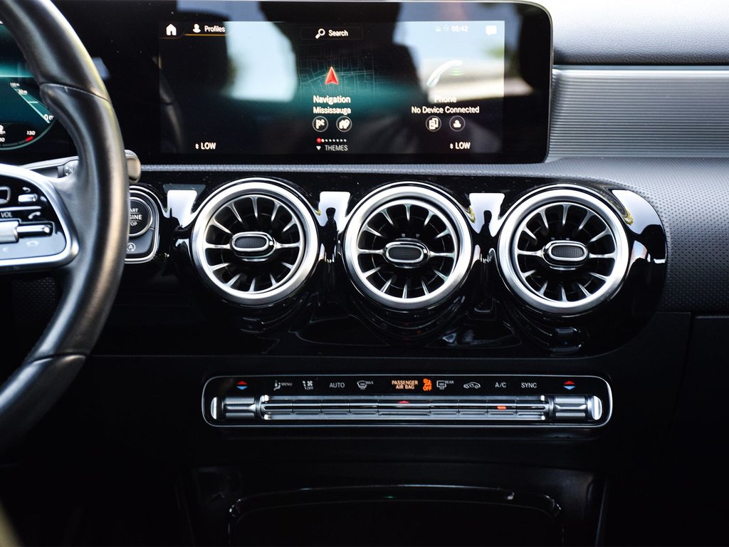 2022 Mercedes-Benz A-Class A 220 in Mississauga, Ontario - 16 - w1024h768px