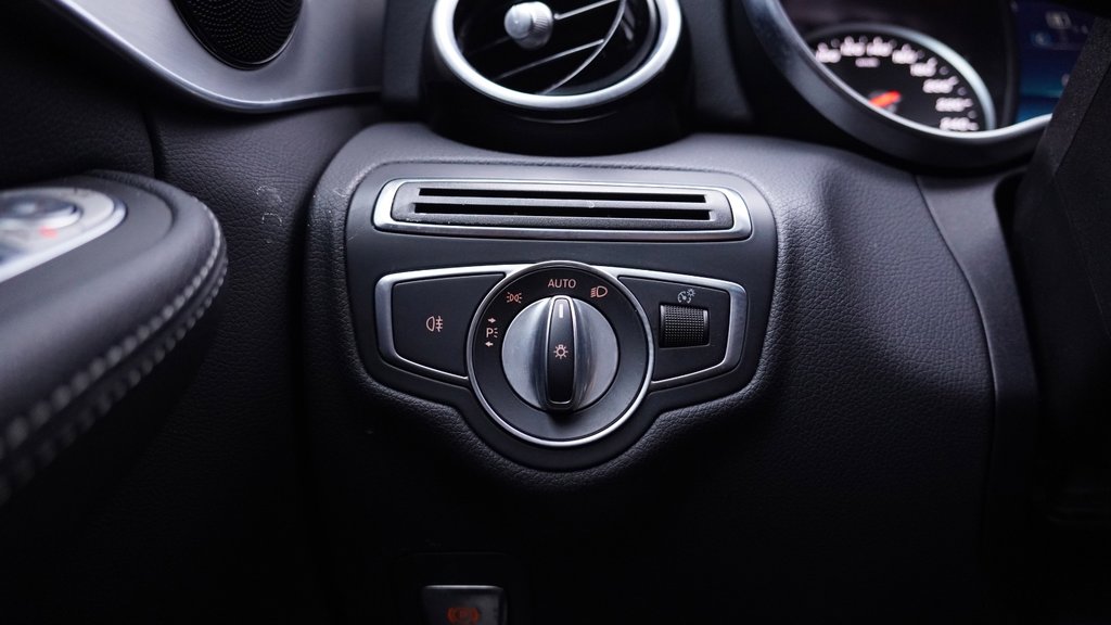2020 Mercedes-Benz C-Class C 300 in Mississauga, Ontario - 18 - w1024h768px