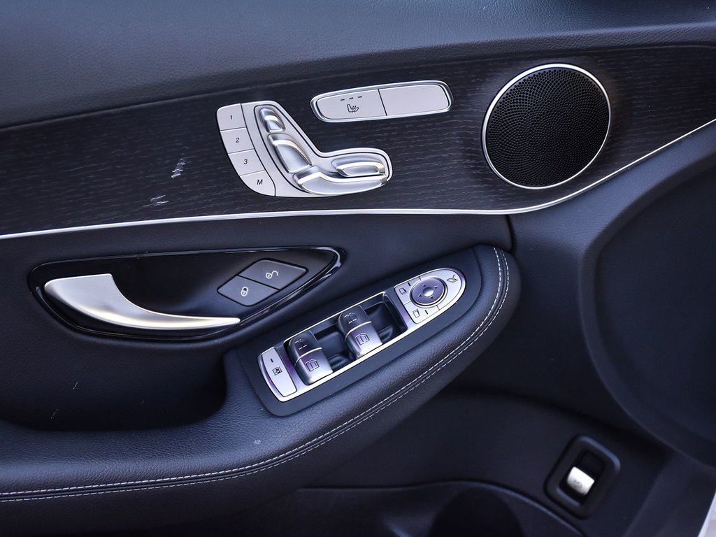 2021 Mercedes-Benz C-Class C 300 4MATIC SEDAN in Mississauga, Ontario - 9 - w1024h768px
