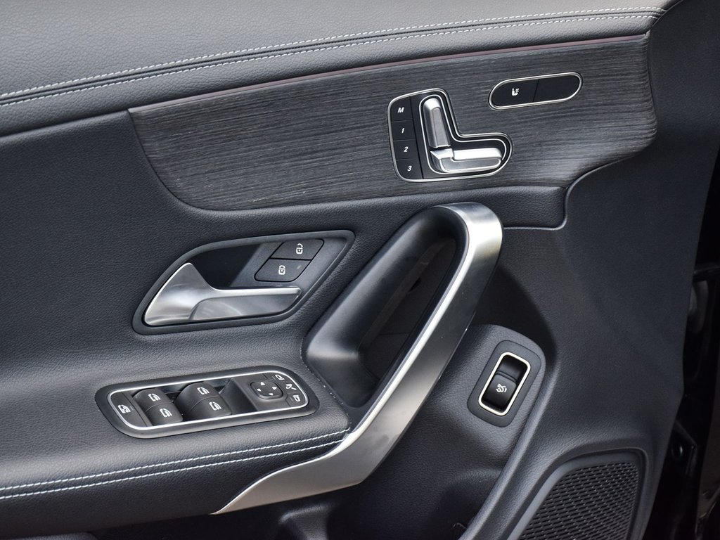 2022 Mercedes-Benz CLA 250 in Mississauga, Ontario - 10 - w1024h768px