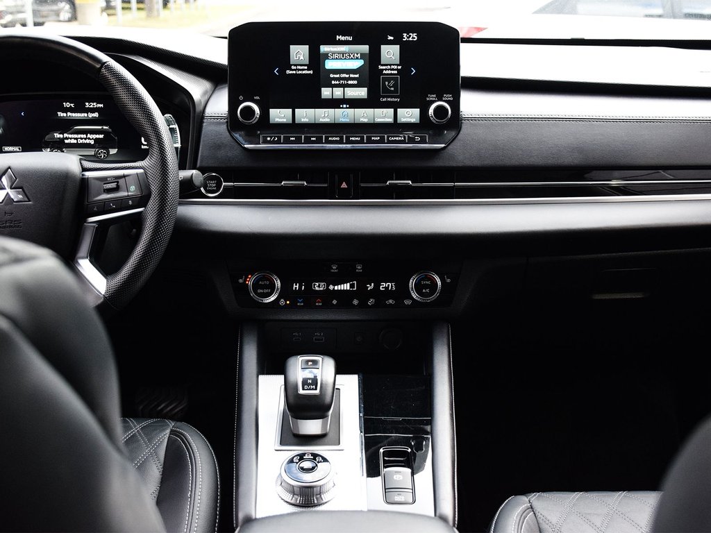 2023 Mitsubishi Outlander GT in Mississauga, Ontario - 13 - w1024h768px