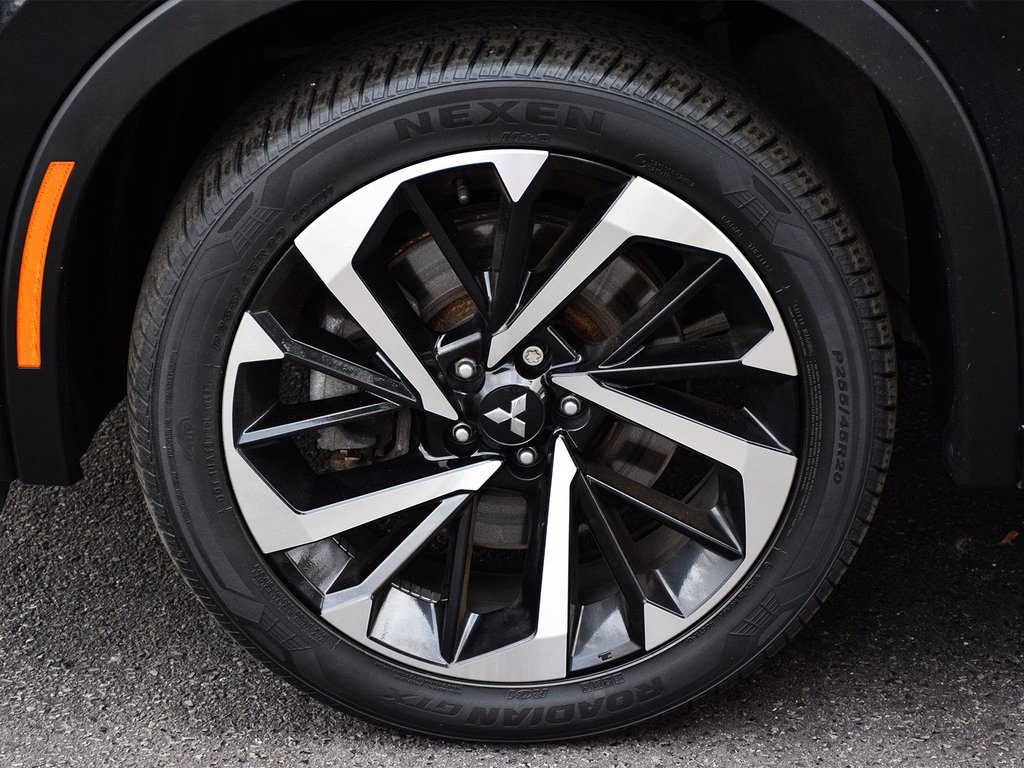 2023 Mitsubishi Outlander GT in Mississauga, Ontario - 5 - w1024h768px