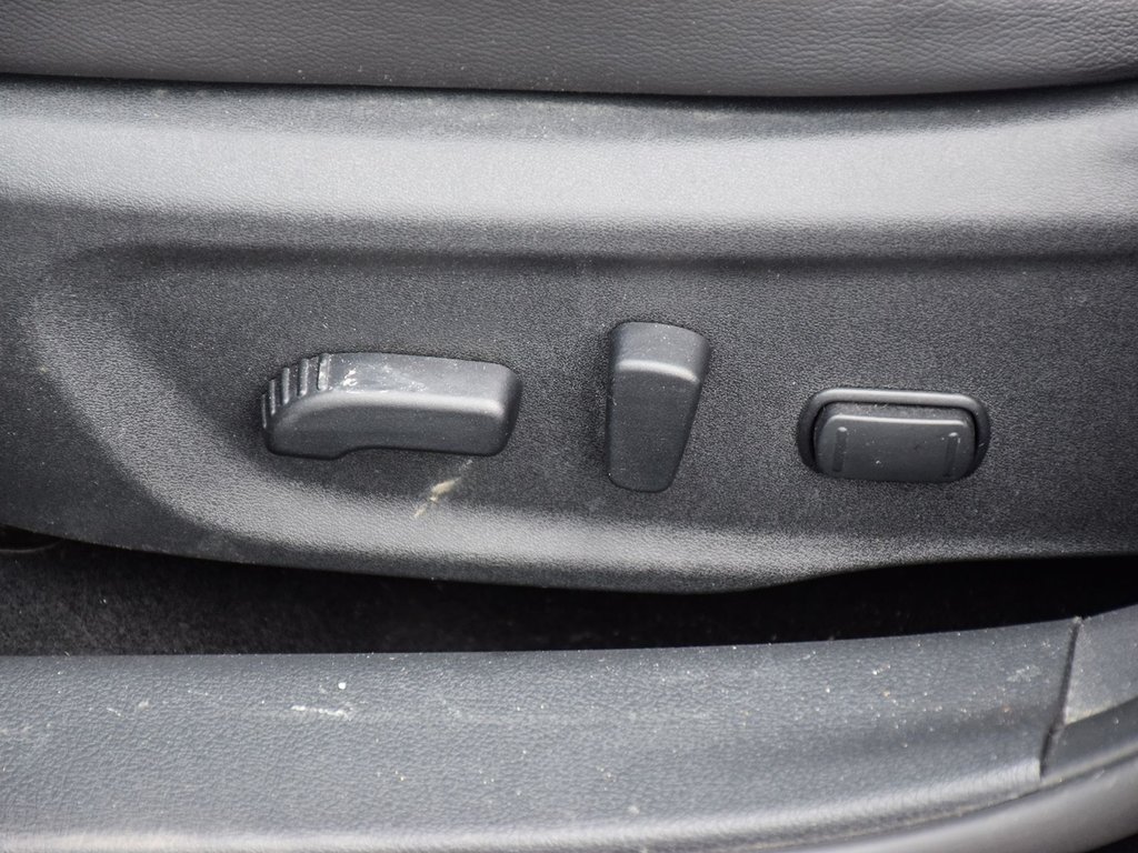 2022 Nissan Sentra SR in Mississauga, Ontario - 11 - w1024h768px