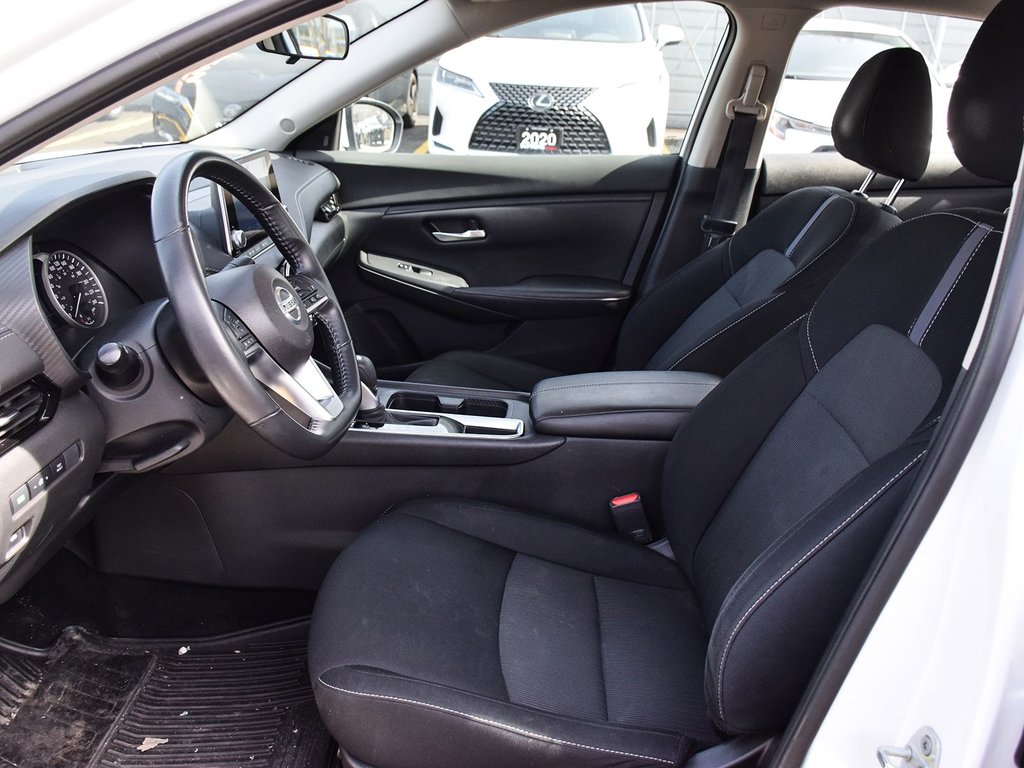 2022 Nissan Sentra SV in Mississauga, Ontario - 8 - w1024h768px