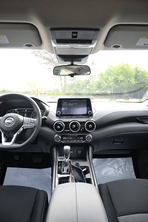 2023 Nissan Sentra SV in Mississauga, Ontario - 10 - w1024h768px