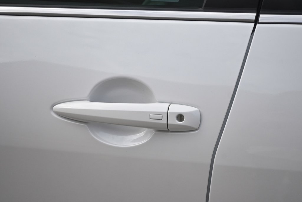 2023 Nissan Sentra SV in Mississauga, Ontario - 21 - w1024h768px