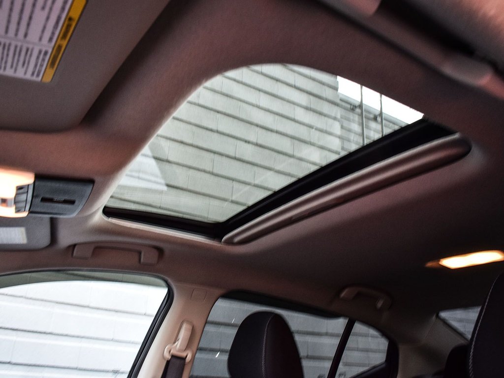 2024 Nissan Sentra SV in Mississauga, Ontario - 12 - w1024h768px