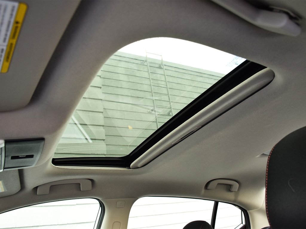 2024 Nissan Sentra SR in Mississauga, Ontario - 11 - w1024h768px