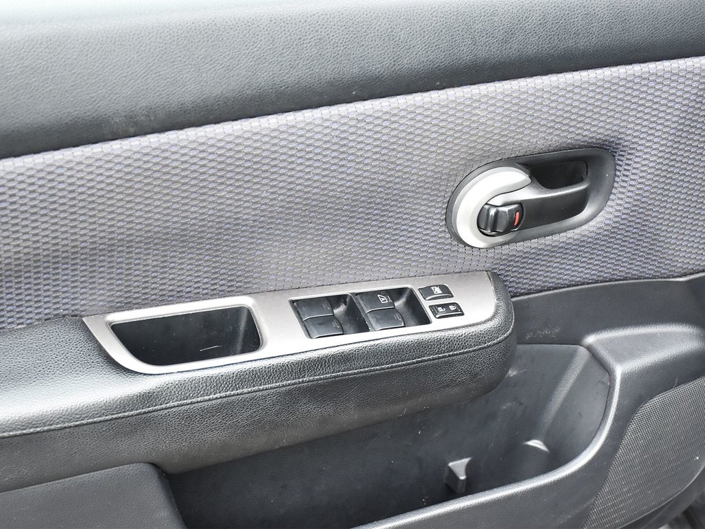 2007 Nissan Versa 1.8 SL in Mississauga, Ontario - 10 - w1024h768px