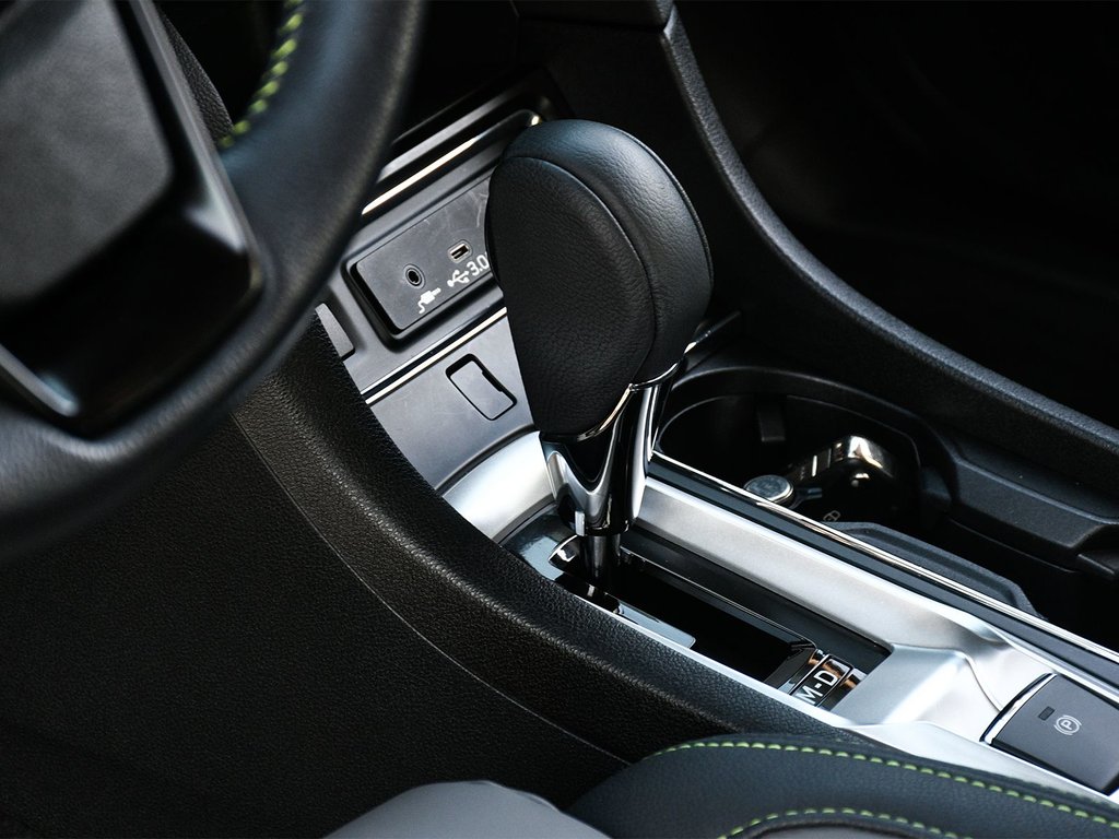 2023 Subaru Ascent Onyx in Mississauga, Ontario - 11 - w1024h768px