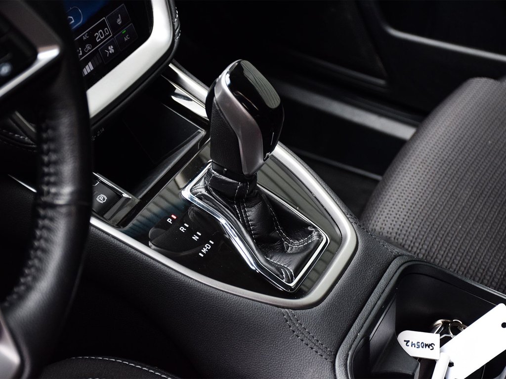 2022 Subaru Outback Touring in Mississauga, Ontario - 8 - w1024h768px