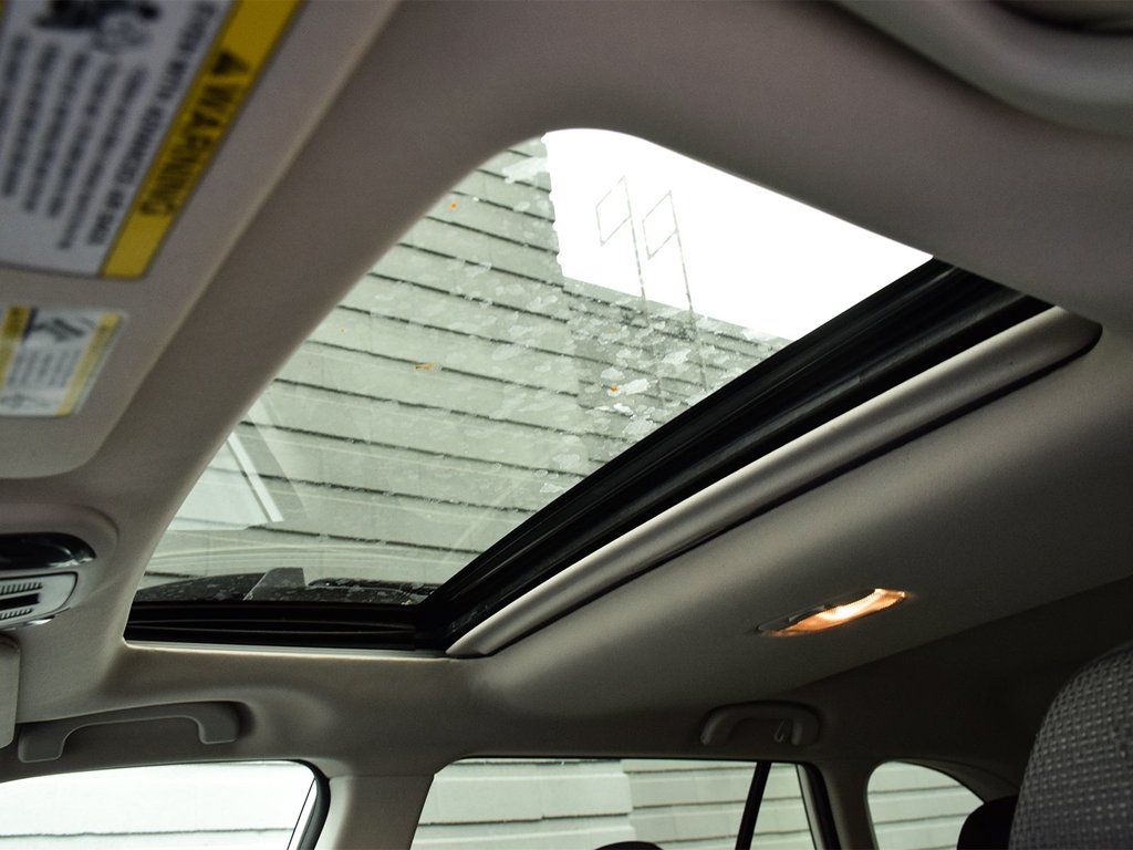 2022 Subaru Outback Touring in Mississauga, Ontario - 10 - w1024h768px