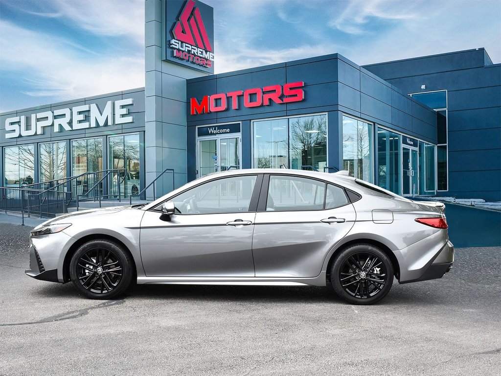 2025 Toyota Camry Hybrid SE UPGRADE AWD in Mississauga, Ontario - 3 - w1024h768px