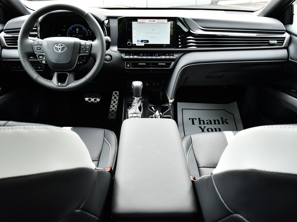 2025 Toyota Camry Hybrid SE UPGRADE AWD in Mississauga, Ontario - 12 - w1024h768px