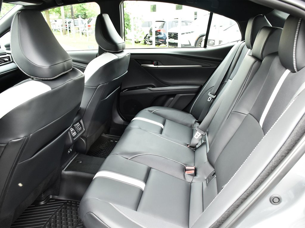 2025 Toyota Camry Hybrid SE UPGRADE AWD in Mississauga, Ontario - 11 - w1024h768px