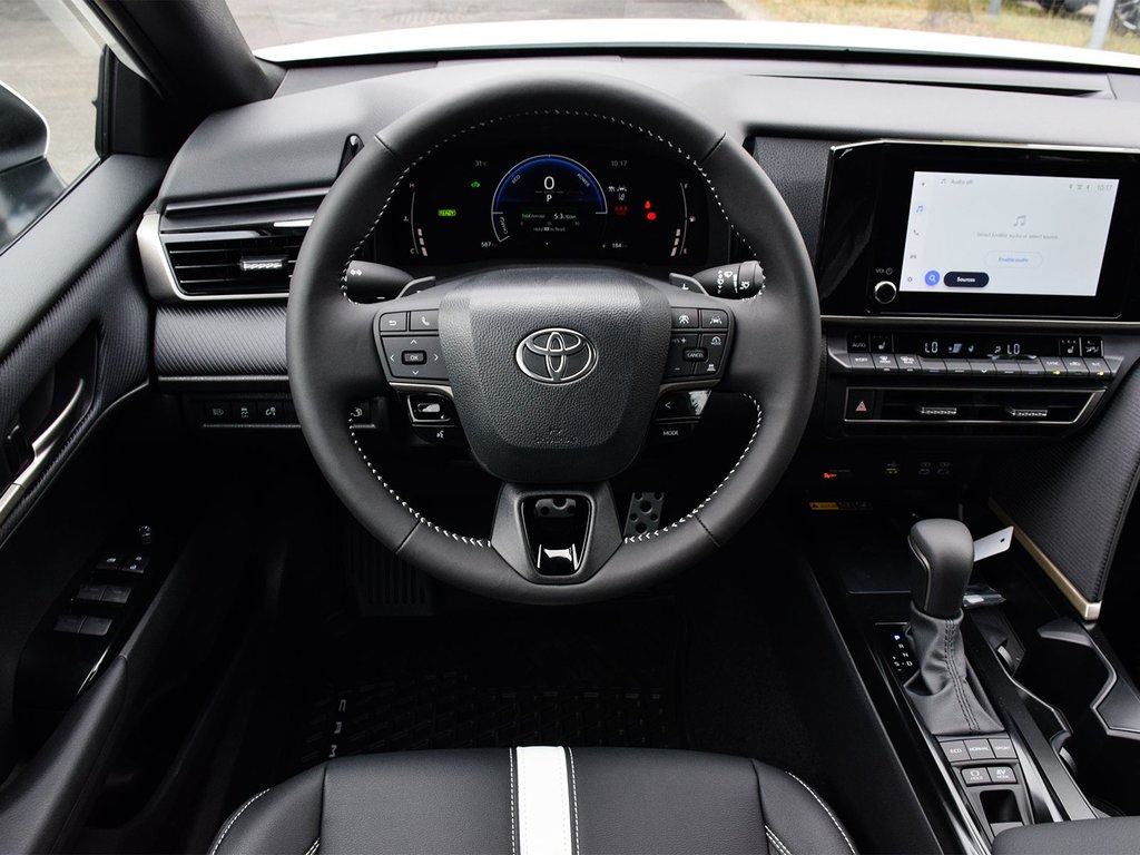 2025 Toyota Camry Hybrid SE Upgrade FWD in Mississauga, Ontario - 17 - w1024h768px