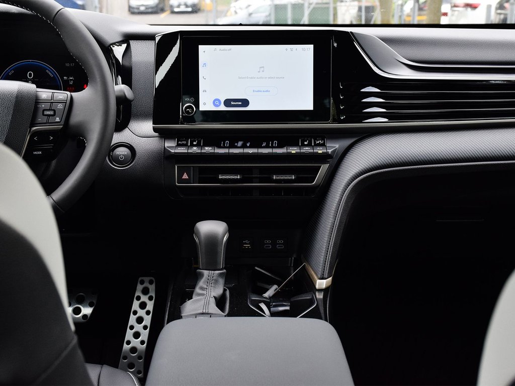 2025 Toyota Camry Hybrid SE Upgrade FWD in Mississauga, Ontario - 14 - w1024h768px