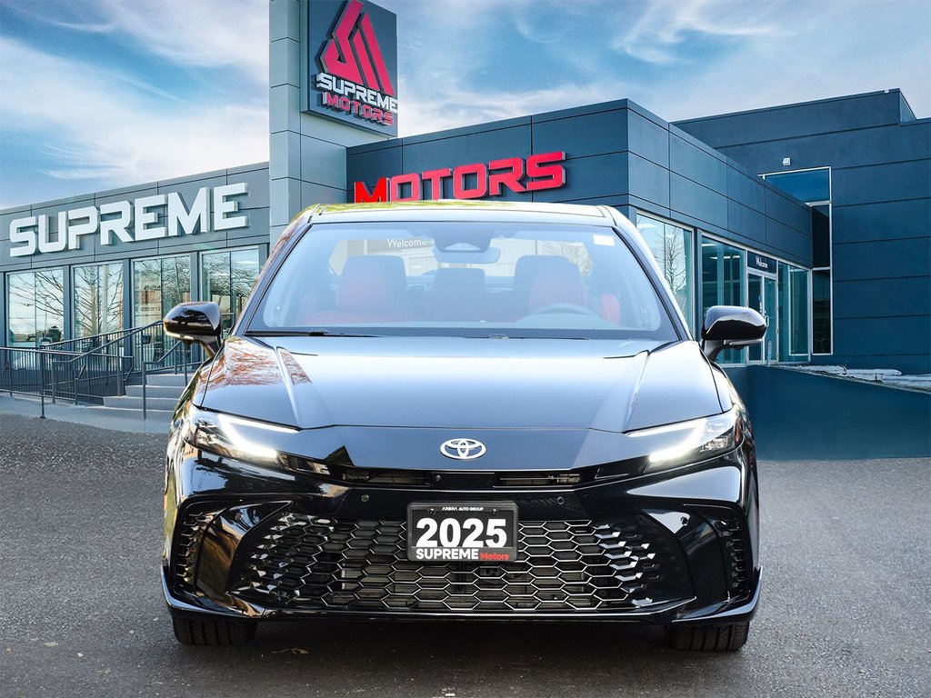 2025 Toyota Camry Hybrid XSE AWD in Mississauga, Ontario - 2 - w1024h768px