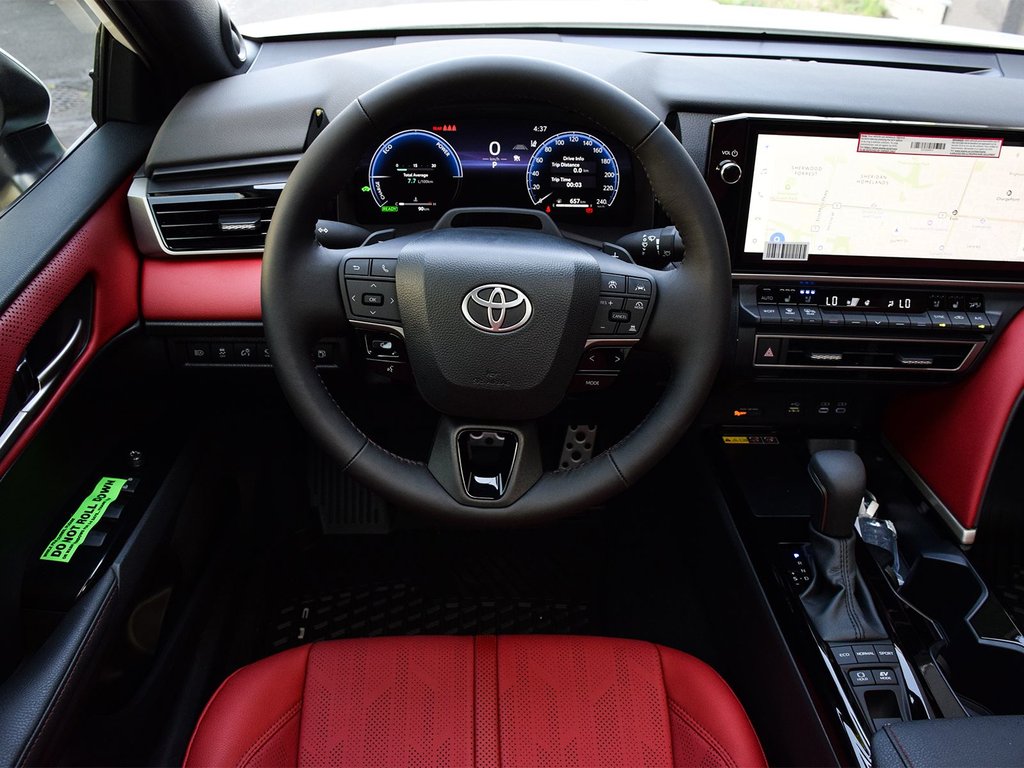 2025 Toyota Camry Hybrid XSE AWD in Mississauga, Ontario - 15 - w1024h768px
