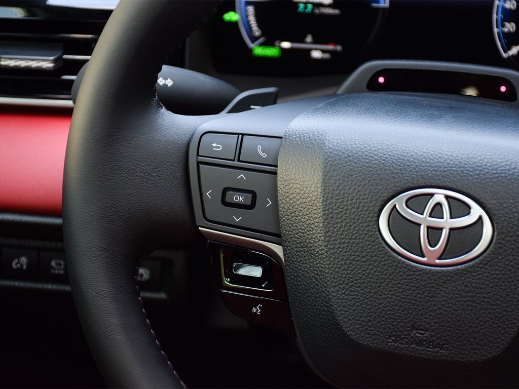 2025 Toyota Camry Hybrid XSE AWD in Mississauga, Ontario - 19 - w1024h768px