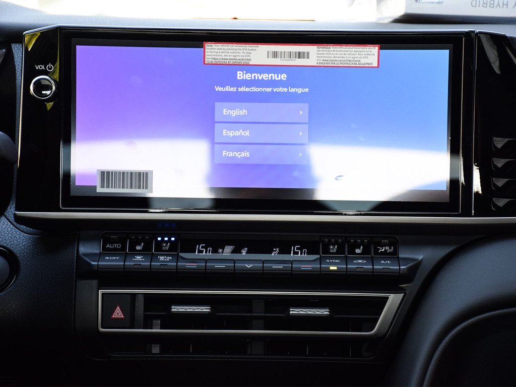 2025 Toyota Camry Hybrid XSE AWD in Mississauga, Ontario - 15 - w1024h768px