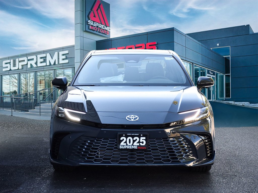 2025 Toyota Camry Hybrid XSE AWD in Mississauga, Ontario - 3 - w1024h768px