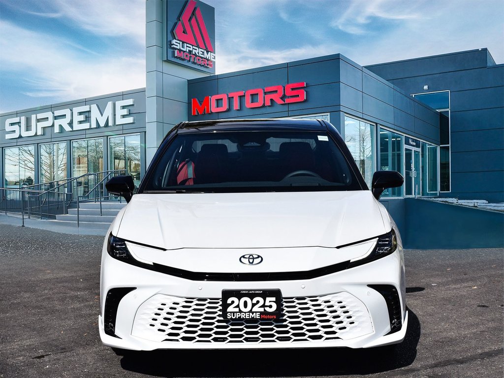 2025 Toyota Camry Hybrid XSE AWD in Mississauga, Ontario - 3 - w1024h768px