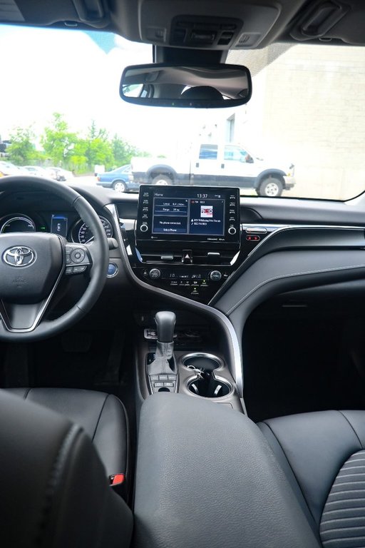 2023 Toyota Camry Hybrid SE in Mississauga, Ontario - 12 - w1024h768px